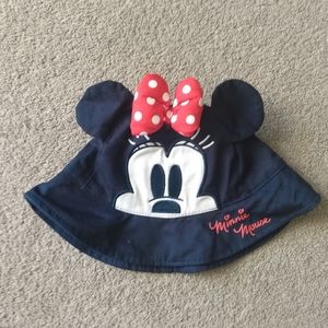 Disney Minnie Mouse Bucket Hat NWOT